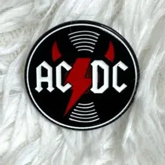 AC/DC ピンバッジ