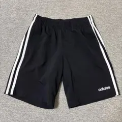 adidas ブラック ハーフパンツ 150