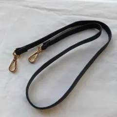 ブラック合成皮革ストラップ