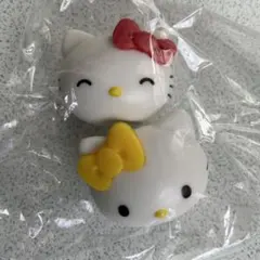 ハローキティ フィギュア 2個セット　ミニ　サンリオ　レトロ　キティちゃん