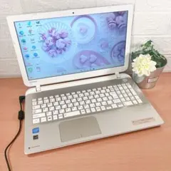 Windows11✨エクセルワードできる☘️Webカメラ付すぐ使えるノートパソコンのサムネイル