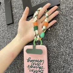 スマホショルダー　ハンドストラップ　韓国　緑　グリーン　推し色　ハート　チャーム