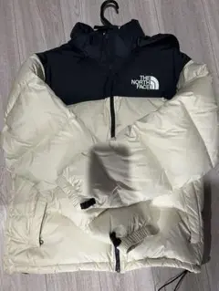 ヌプシ　ダウン　ベージュ