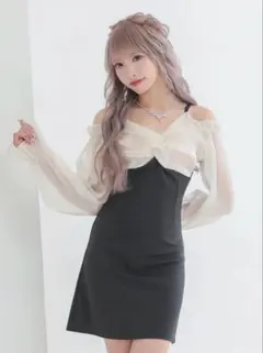 オフショルダー フリル ナイトドレス