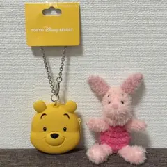 ディズニー プーさん シリコン バッグチャーム ＆ ピグレット ぬいぐるみバッジ