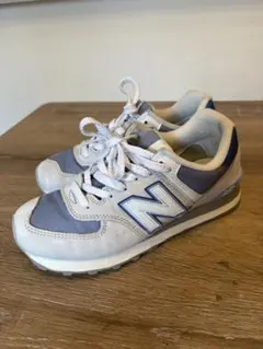 New Balance 574 スニーカー グレー ネイビー25.0センチのサムネイル
