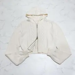 美品 FOXEY ケーブルニットパーカー ショート丈 アイボリー 40
