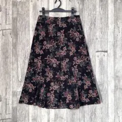 ローラアシュレイ　サイズ11 M フレアスカート 黒地 花柄