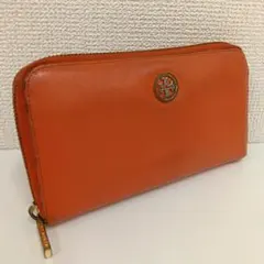 トリーバーチ ラウンドファスナー 長財布 オレンジ ロゴ金具のサムネイル
