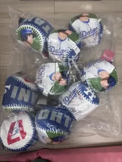 大谷翔平ドジャース サイン入りボール クッション新品9個セット - メルカリ