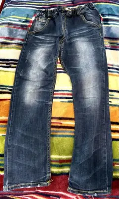 Item thumbnail for item 6b7c348e-2c7d-4803-a5cf-17b04c4bf49c