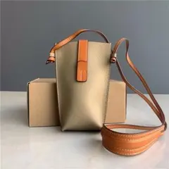 スマホポーチ スマホショルダー スマホポシェット　 本革　革 スマホ お財布