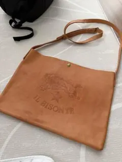イルビゾンテ IL BISONTE クロスボディーバッグ ショルダーのサムネイル
