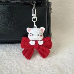 ネコ リボン あみぐるみ チャーム キーホルダー ストラップ 編み物