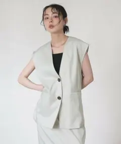 【新品タグ付き】LIAN リネンタッチノーカラーベスト ジレ