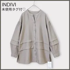 美品【インディヴィ】カーキフロントジップバックプリーツ長袖ブラウス 