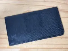U0218-02　ルイヴィトン　二つ折り長財布