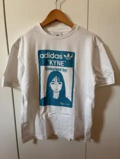 adidas グラフィック KYNE Tシャツ - メルカリ