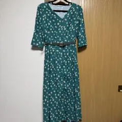 レディアゼル　花柄ワンピース Mサイズ