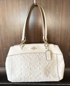 COACH エンボス ホワイトショルダーバッグ