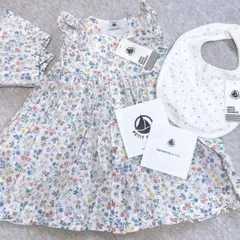 新品未使用 タグ付きPETIT BATEAU 花柄ワンピースとビブセット 24M