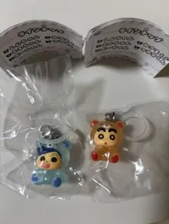クレヨンしんちゃんめじるしアクセサリー　みんなでくまパジャマ　しんちゃん　かざま