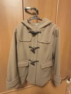 ベージュ ダッフルコート フード付き