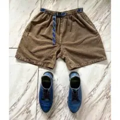 Item thumbnail for item ea88edfa-eb9b-4636-ac6e-b4417b87d148