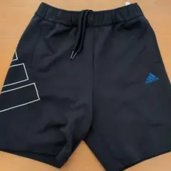 adidas ハーフパンツ ネイビー