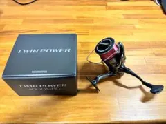 【美品・使用わずか】シマノ 24ツインパワー4000MHG（箱付き・付属品追加） シマノ(SHIMANO) 24 ツインパワー 4000XG ☆特別割引品 ツイン
