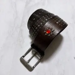 OLD GAP本革 黒 ベルト スタッズ付き サイズ30 ダークブラウンのサムネイル