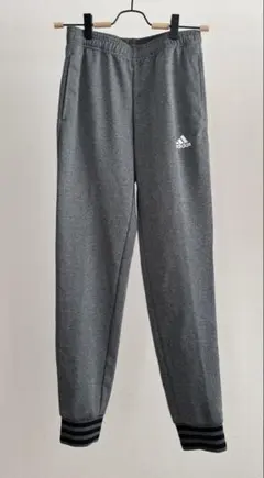 adidas グレー ジャージパンツ　Sサイズ　レディース