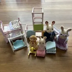 シルバニアファミリーにこにこ赤ちゃん家具セット+うさぎのおじいちゃんおばあちゃん