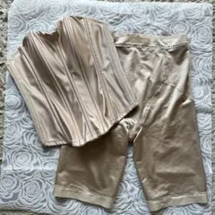 ブライダルインナー(ビスチェ・ガードル)セット　ふくよかな方向け