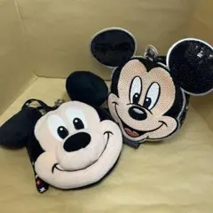 ミッキーマウス　パスポートケース２個セット　ディズニー