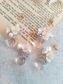 590★2ペア4個オリジナルチャーム、コネクター、アクリルフラワー、鈴丸ビーズ