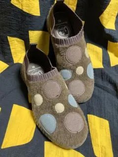 Gomu56  ゴムゴム　ドットデザイン 超軽量ニットスニーカーM23.5cm