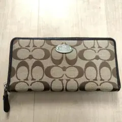 COACH コーチ シグネチャー 長財布 ラウンドファスナー ブラウン系のサムネイル