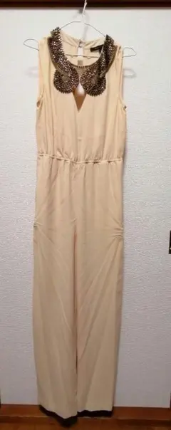 最終値下げ！BCBG Sサイズオールインワンパンツタイプ　ノースリーブのサムネイル