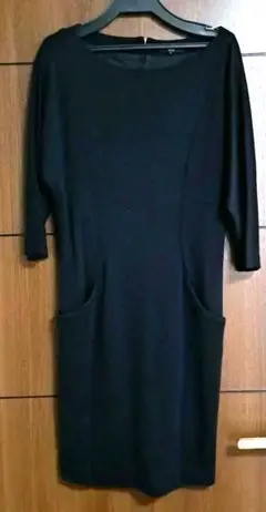 【未使用】INED ワンピース サイズM ブラック 黒