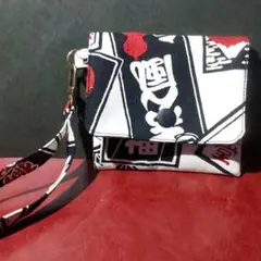 Item thumbnail for item a6d4657d-53a9-4857-b1d6-5b589663e90e