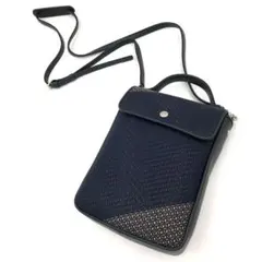 Item thumbnail for item 4dc41d6d-acb2-470e-aad0-8cb9135bcc7c