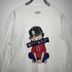 Betty Boop ベティー　ロンT サイズL デカロゴ　キャラクター　古着