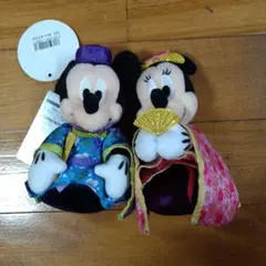 ミッキー &ミニー ひな人形ぬいぐるみバッジ　タグ付き　未使用