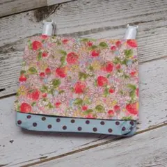 ⑥いちご柄✕ドット柄　移動ポケット