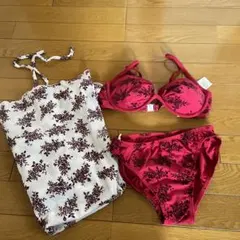花柄赤ビキニセット 3点セット　Mサイズ