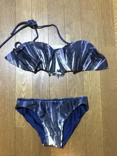 ジルスチュアート　ビキニ　水着　1度のみ着用　パット付きのサムネイル