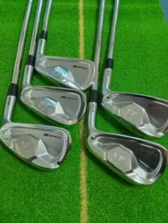 Item thumbnail for item 58dd8e16-e846-4080-ad68-244b472f2689