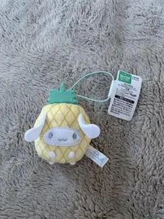 【圏名配送】サンリオキャラクターズ　フルーツきぐるみマスコット　シナモロール