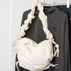 ドロストギャザーショルダーバッグ